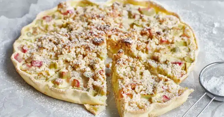 Tarte crumble pomme-rhubarbe – Recette | Swissmilk
