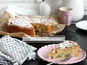 Einfacher fluffiger Blitz-Rhabarberkuchen mit Mandeln &laquo; Castlemaker Foodblog & Lifestyle Magazin