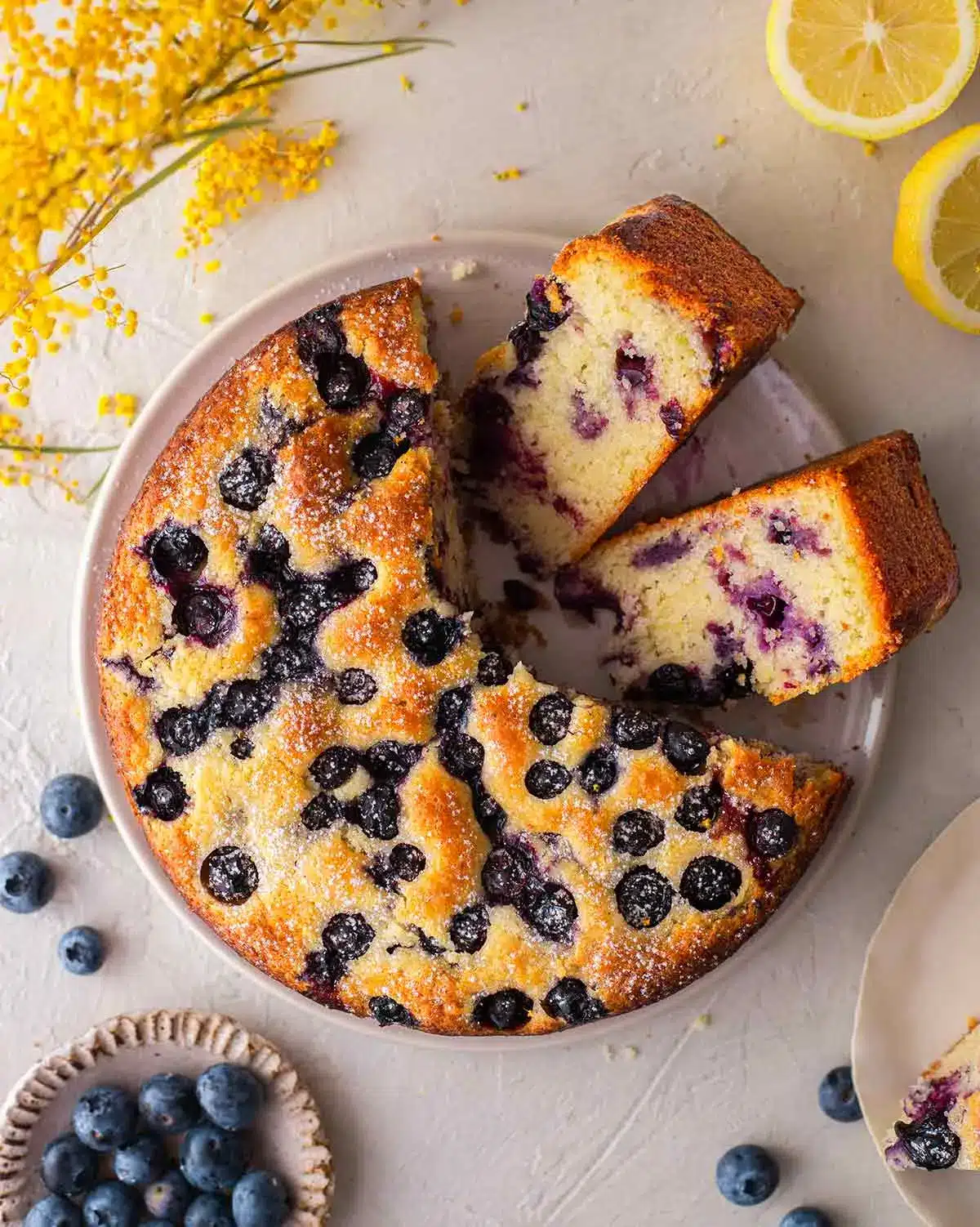 Einfacher veganer Zitronen Blaubeerkuchen