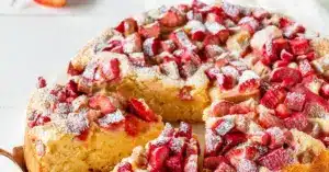 Erdbeer-Rhabarber-Joghurtkuchen
