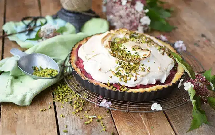 Erdbeer Rhabarber Meringue Pie – Strawberry Rhubarb Meringue