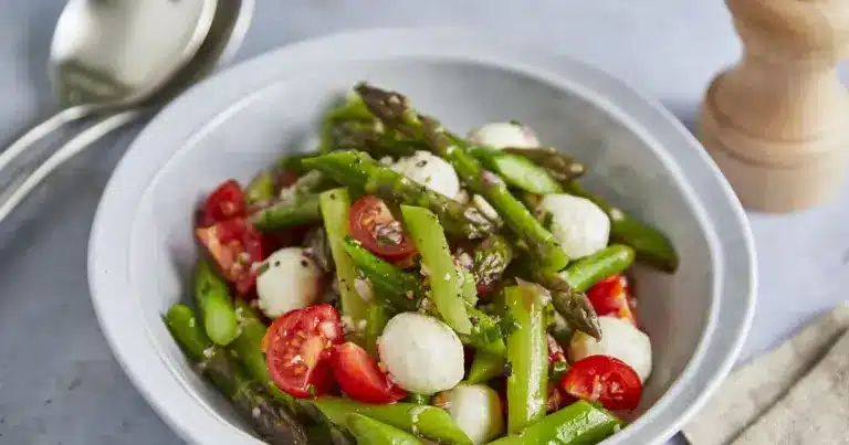 Grüner-Spargel-Salat – einfach & lecker | Die besten Rezepte mit Gelinggarantie!