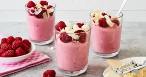 Himbeer-Mousse – schnelles Dessert im Glas | Die besten Backrezepte mit Gelinggarantie