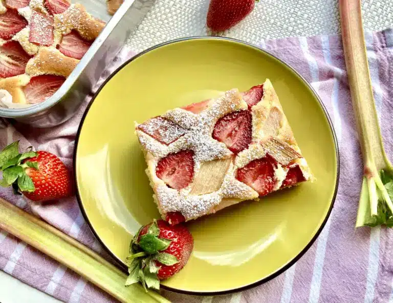 Erdbeer Rhabarber Kuchen – Erdbeerschokola.de
