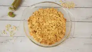 Rhabarber-Crumble – Rezept | Frag Mutti