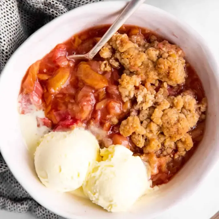 Easy Rhubarb Crisp Recipe [+ Video] – Savory Nothings