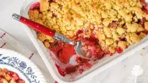 Rhabarber Crumble – fruchtig und knusprig