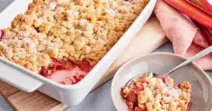 Rhabarber-Crumble – das beste Rezept | Die besten Backrezepte mit Gelinggarantie