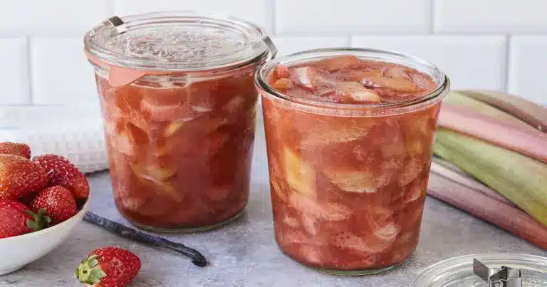 Rhabarberkompott ohne Zucker – schnell & einfach | Die besten Rezepte mit Gelinggarantie!