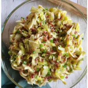 Spätzlesalat mit Lauch: Einfaches Rezept in 7 Schritten – Muma’s Kitchen