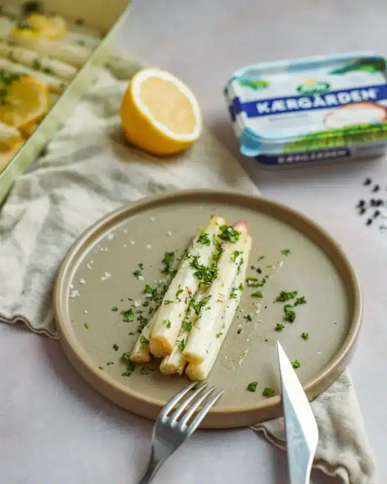 Spargel aus dem Backofen Rezept | Arla