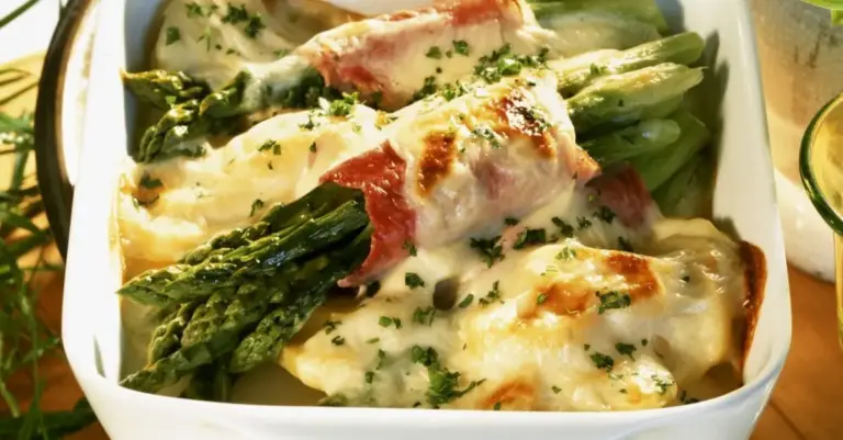 Spargelauflauf mit Kartoffeln und Schinken