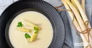 Rezept für Spargelcremesuppe: Der schnelle Klassiker unter den Spargelgerichten