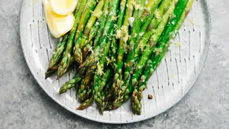 Oven Roasted Lemon Garlic Asparagus (Whole30, Vegan)