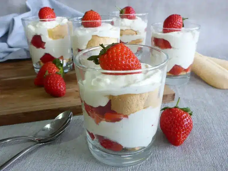 Erdbeer-Tiramisu