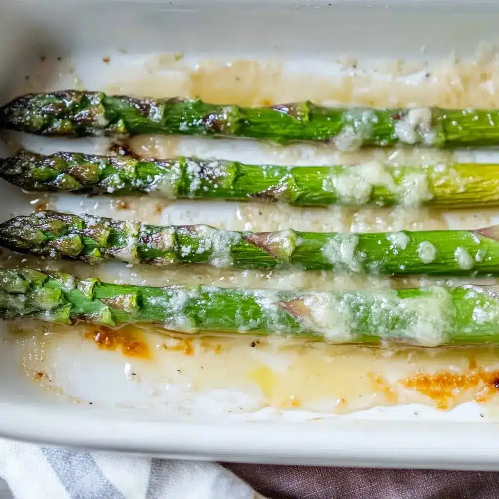 grüner Spargel im Backofen mit Parmesan