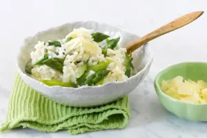 Schnelles Risotto mit grünem Spargel