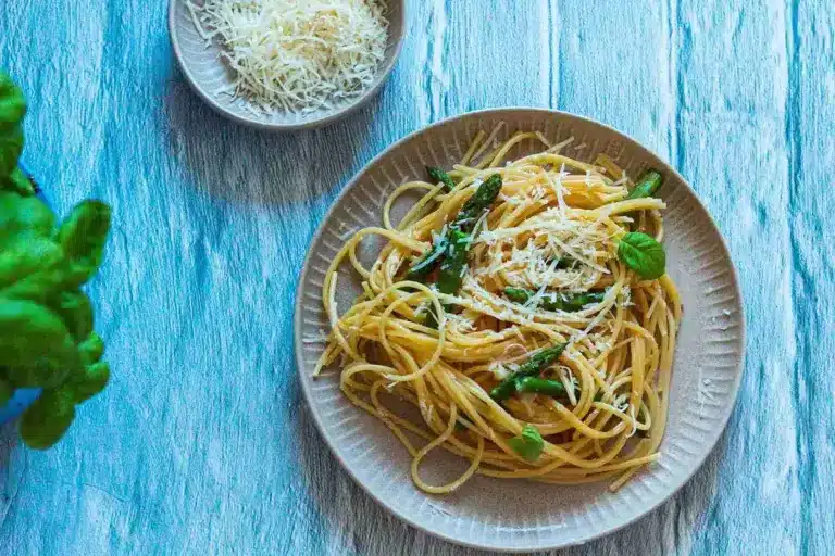 Schnelle Pasta mit grünem Spargel – Frühlingsrezept in unter 25 Minuten – Judys Foodplanet